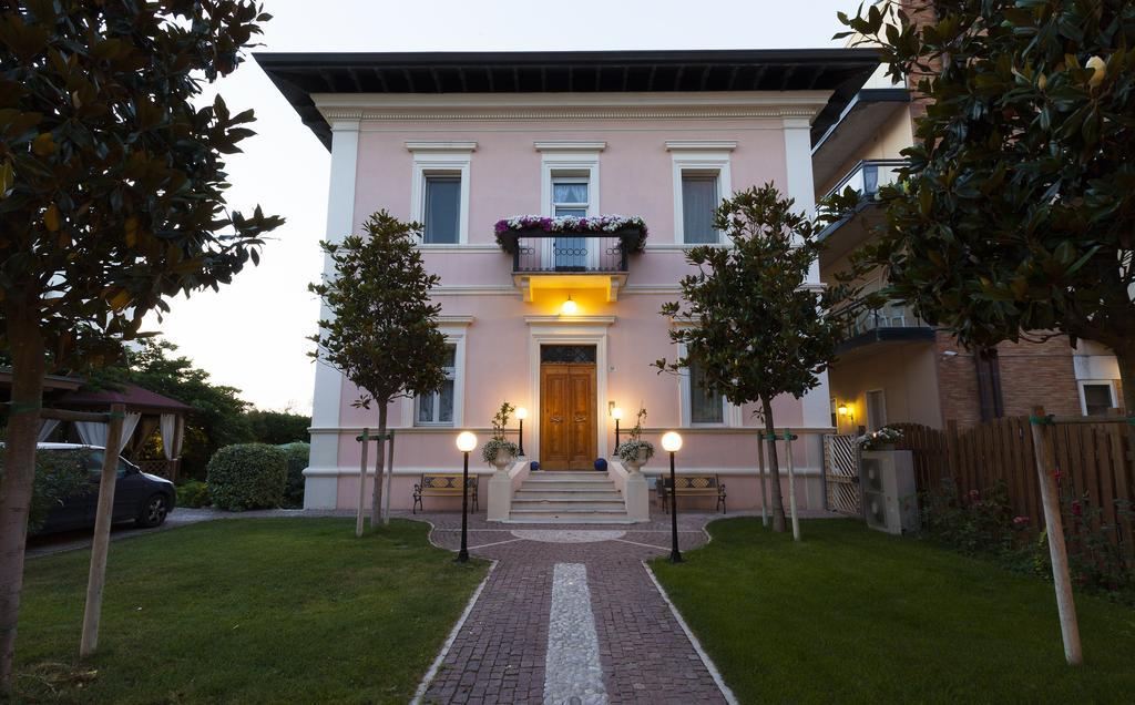 Villa Fiorita กัตตอลิกา ภายนอก รูปภาพ